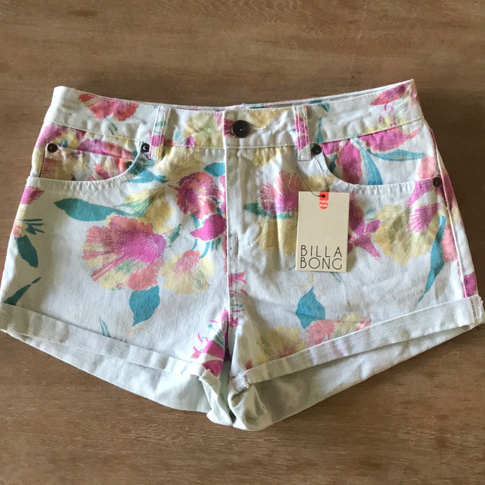 Billabong Tropical Print Denim Shorts NWT!